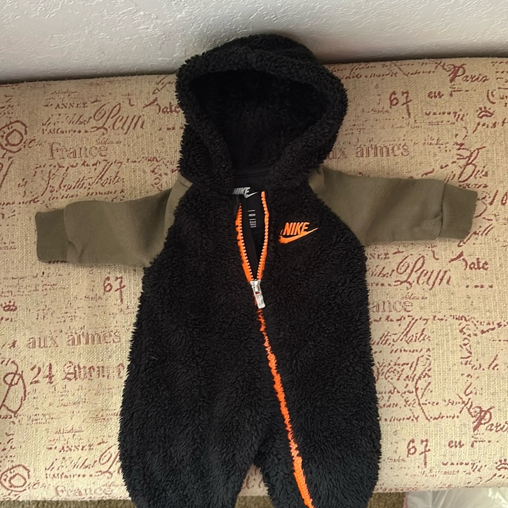 Newborn Nike outfit